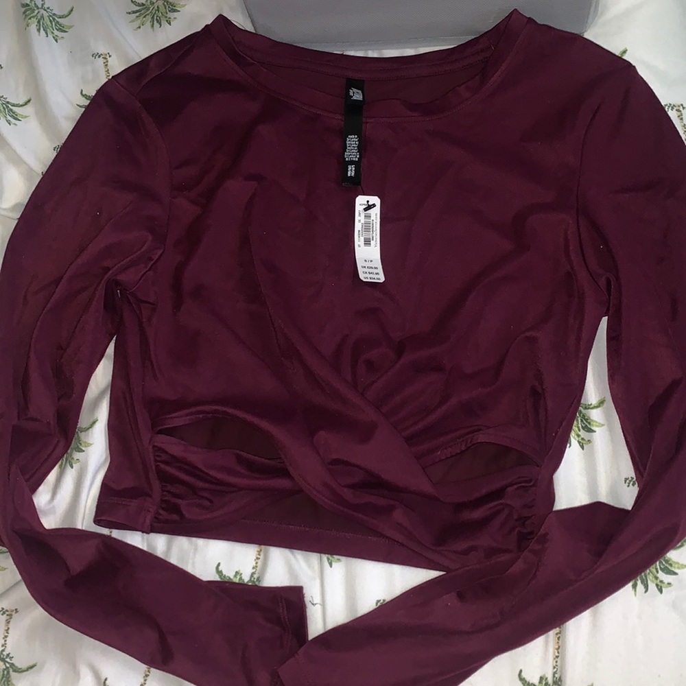 Long sleeve crop top